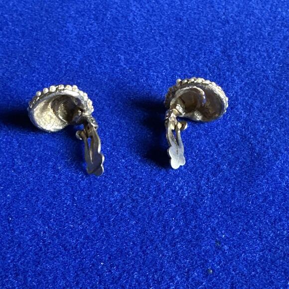 Rare Vintage HAR Costume Jewelry Clip-On Earrings Seed Pearl - Picture 8 of 9